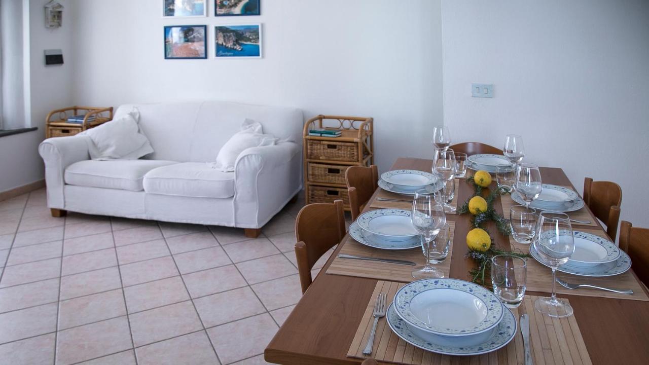 Apartamento Oasi In Centro - Cala Gonone Exterior foto