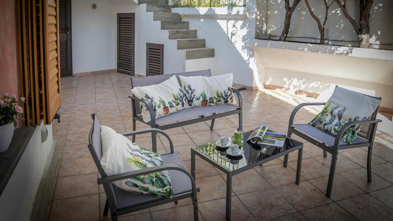 Apartamento Oasi In Centro - Cala Gonone Exterior foto